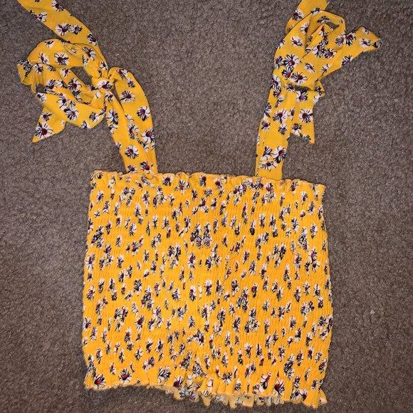 SHEIN Tops - SHEIN Floral Shoulder Tie Crop Top